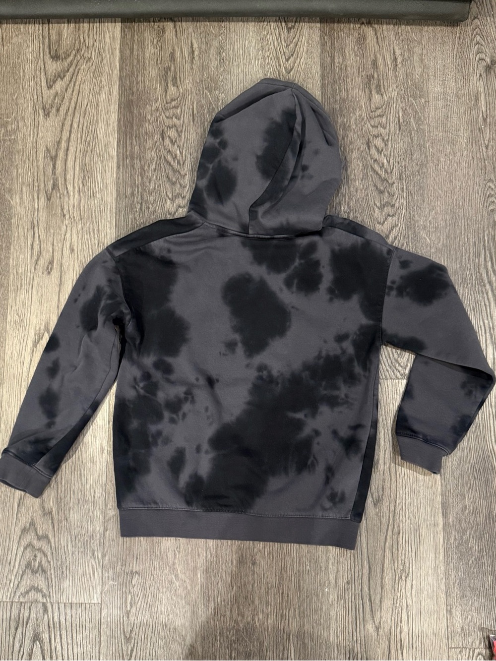 Hoddie - Picture 3 of 4